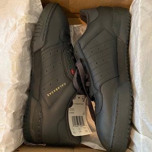Yeezys brand new